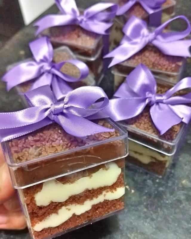 Caixinha com um bolo delicioso Caixinha com um bolo delicioso