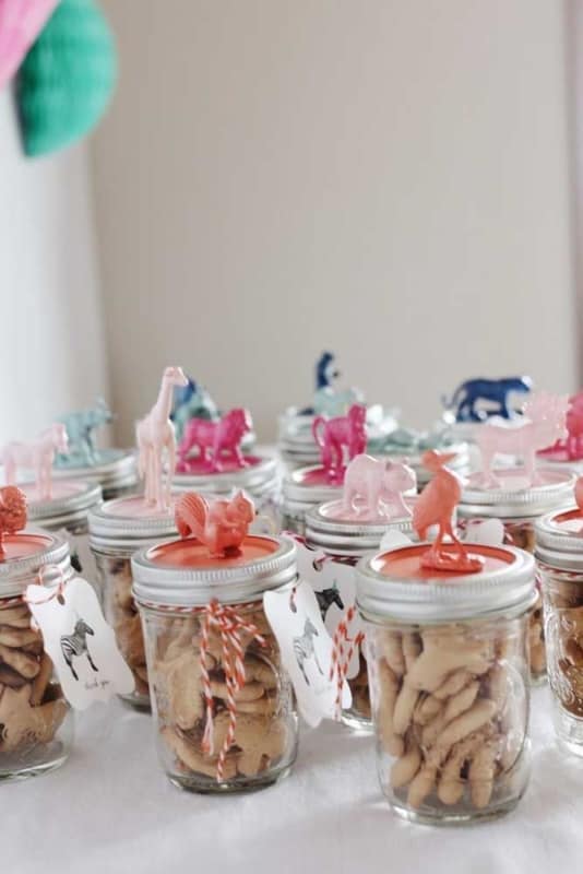 Potinhos com doces Potinhos com doces