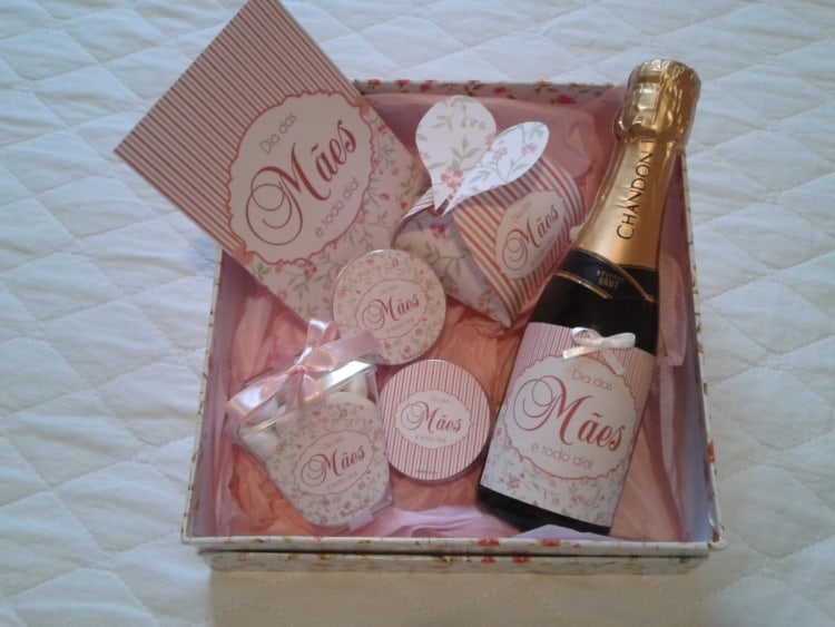 Presente dia das mães caixa com bebida personalizada Presente caixa com bebida personalizada