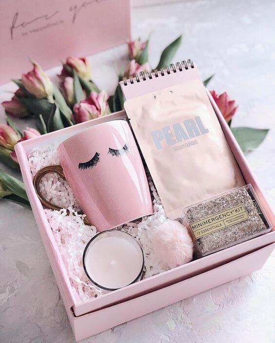 Um kit completo e todo rosa Um kit completo e todo rosa