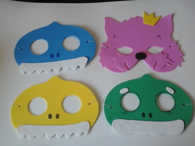 Máscara Baby Shark em EVA Máscara Baby Shark em EVA