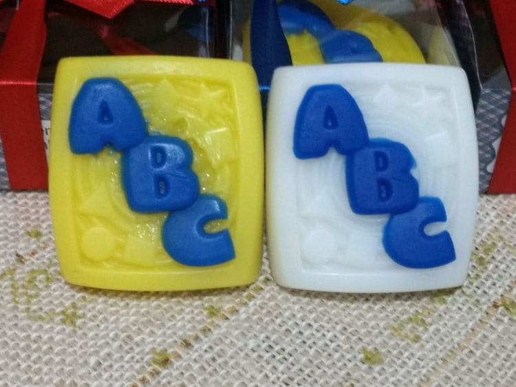 Sabonetes customizados com ABC Sabonetes customizados com ABC