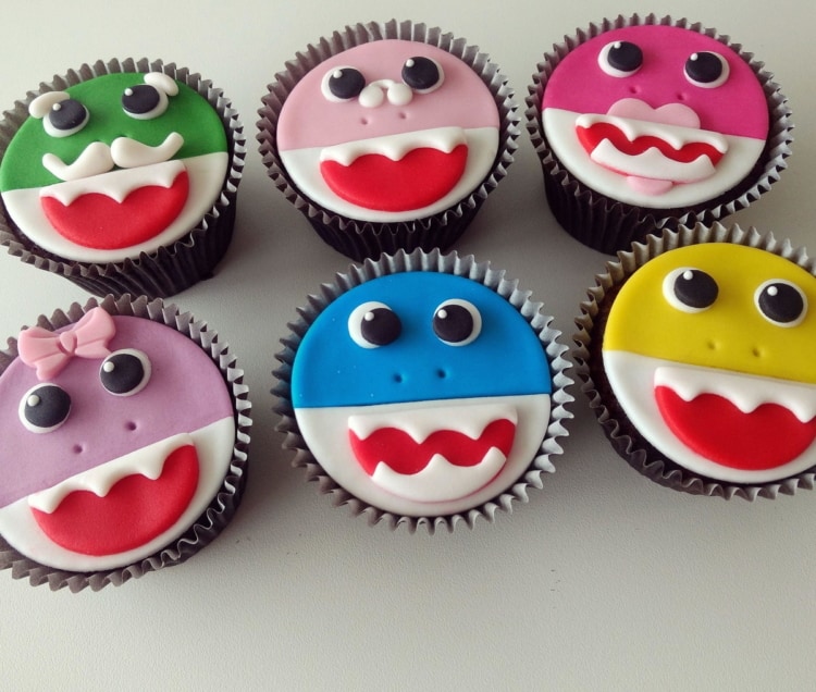 Você mesmo pode fazer esses cupcakes personalizados Você mesmo pode fazer esses cupcakes personalizados