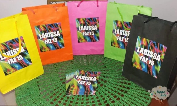 ideia para lembrancinha neon de 15 anos ideia para lembrancinha neon de 15 anos