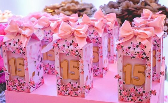 lembrancinha de luxo para festa de debutante lembrancinha de luxo para festa de debutante