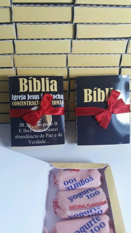 Caixinha com bíblia evangélica Caixinha com bíblia evangélica