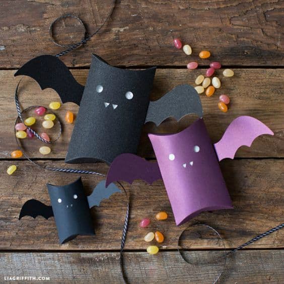 Lembrancinhas de halloween de rolinhos de papel Lembrancinhas de halloween de rolinhos de papel