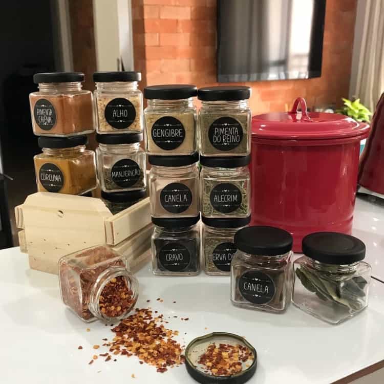 Lindo kit de temperos para quem ama cozinhar Lindo kit de temperos para quem ama cozinhar