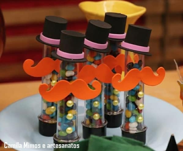 tubete Mundo Bita decorado em EVA tubete Mundo Bita decorado em EVA