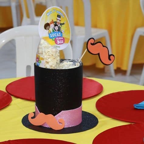 centro de mesa e lembrancinha para festa mundo Bita centro de mesa e lembrancinha para festa mundo Bita