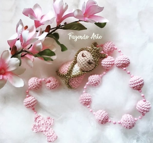 tercinho de crochê rosa para lembrancinha de maternidade tercinho de crochê rosa para lembrancinha de maternidade