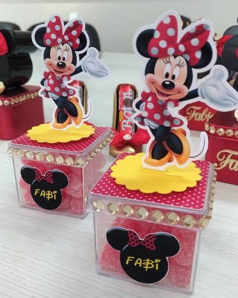 Caixinhas com guloseimas da minnie vermelha Caixinhas com guloseimas da minnie vermelha