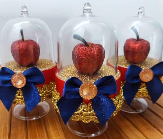 Inspiração de lembrancinhas Branca de Neve sofisticadas Mimo diferente e sofisticado para festa infantil
