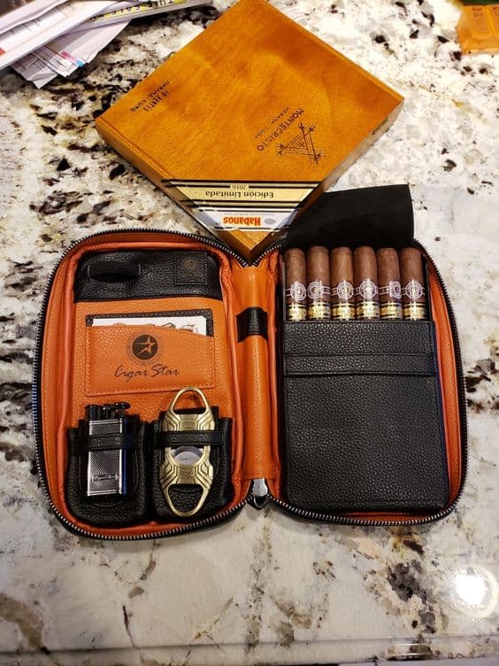 Kit com charutos cubanos para presentear homens ricos Kit com charutos cubanos para presentear homens ricos