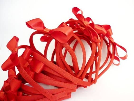 Tiaras vermelhas para lembrancinhas de Branca de Neve Tiaras vermelhas lembrancinha Branca de Neve