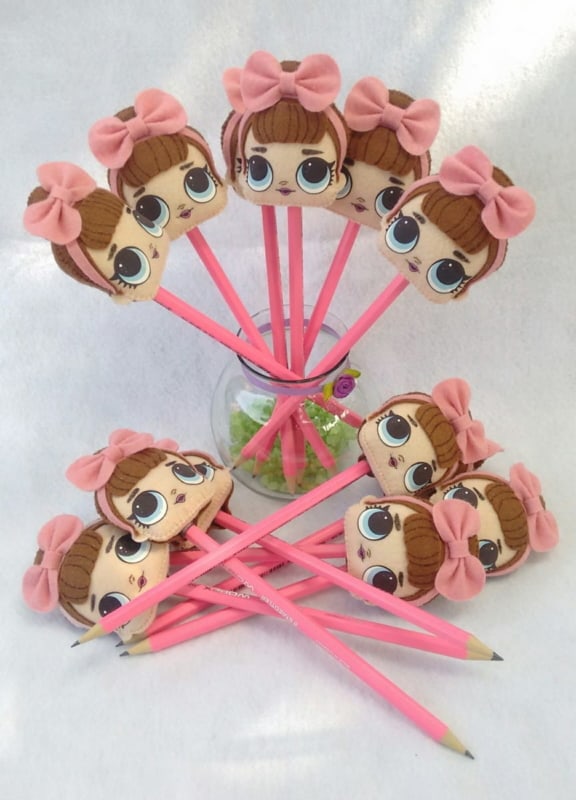 ponteira de lápis em feltro para festa LOL