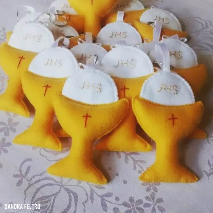 chaveiro de feltro para lembrancinha de primeira comunhão chaveiro de feltro para lembrancinha de primeira comunhão