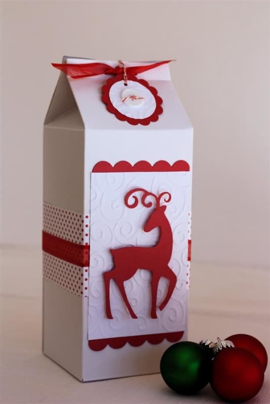 Uma bela e maravilhosa caixinha customizada Uma bela e maravilhosa caixinha customizada