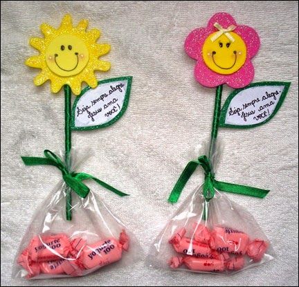 Lembrancinha com flores em EVA Lembrancinha com flores em EVA