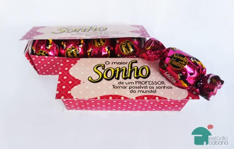 Olha só essa caixinha cheia de Sonhos de Valsa Olha só essa caixinha cheia de Sonhos de Valsa