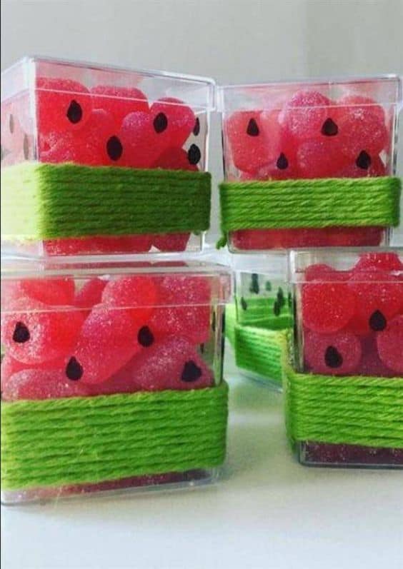 lembrancinha simples com jujubas para aniversário lembrancinha simples com jujubas para aniversário