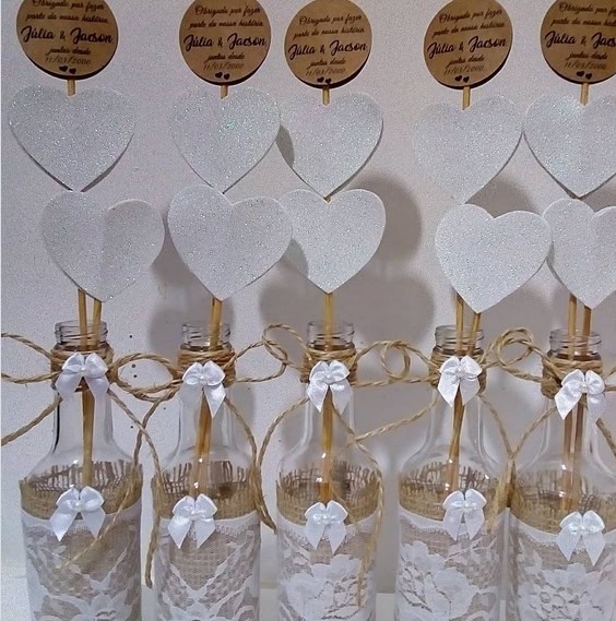21 garrafa de vidro decorada para lembrancinha de casamento @vivianepersonalizadosbh 21 garrafa de vidro decorada para lembrancinha de casamento @vivianepersonalizadosbh