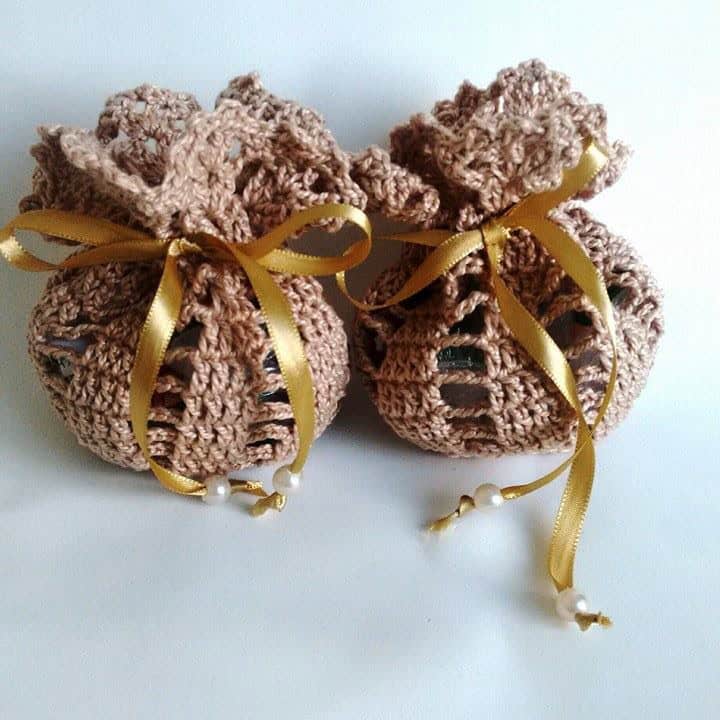 6 lembrancinha de crochê para casamento BEM CASADOS ANALÚCIA