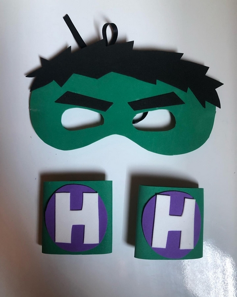 1 lembrancinha em EVA Hulk @mimos.dajeeh 1 lembrancinha em EVA Hulk @mimos.dajeeh