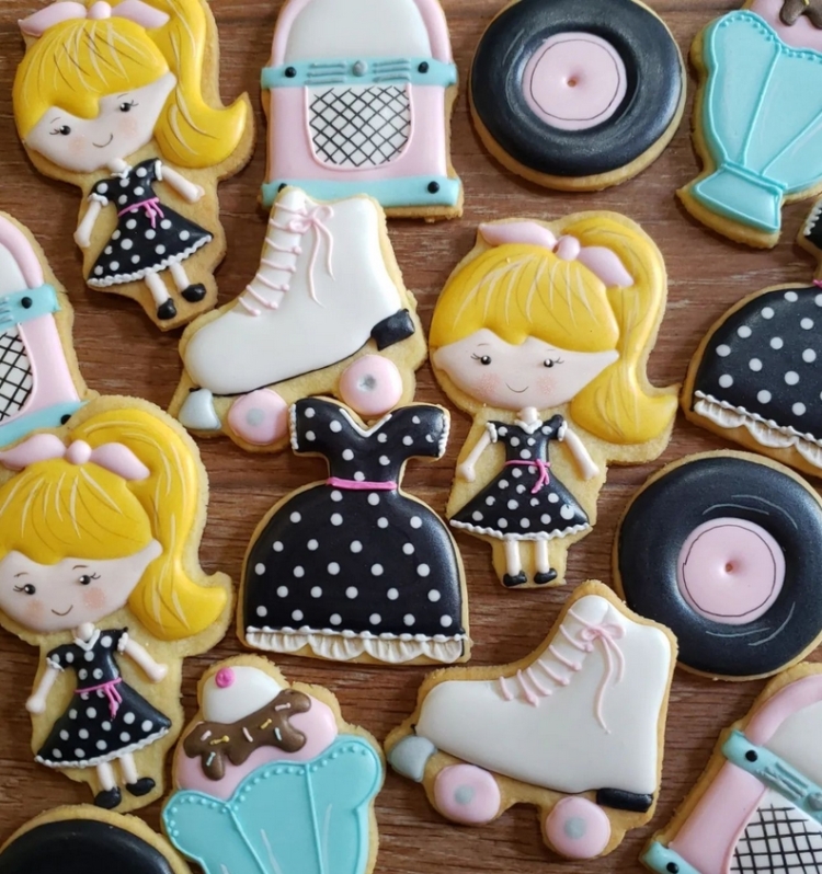 20 biscoitos decorados lembrancinhas anos 60 @anisiasalgados 20 biscoitos decorados lembrancinhas anos 60 @anisiasalgados
