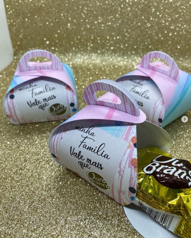 12 lembrancinha com bombom Ouro Branco @personalizeiiii 12 lembrancinha com bombom Ouro Branco @personalizeiiii