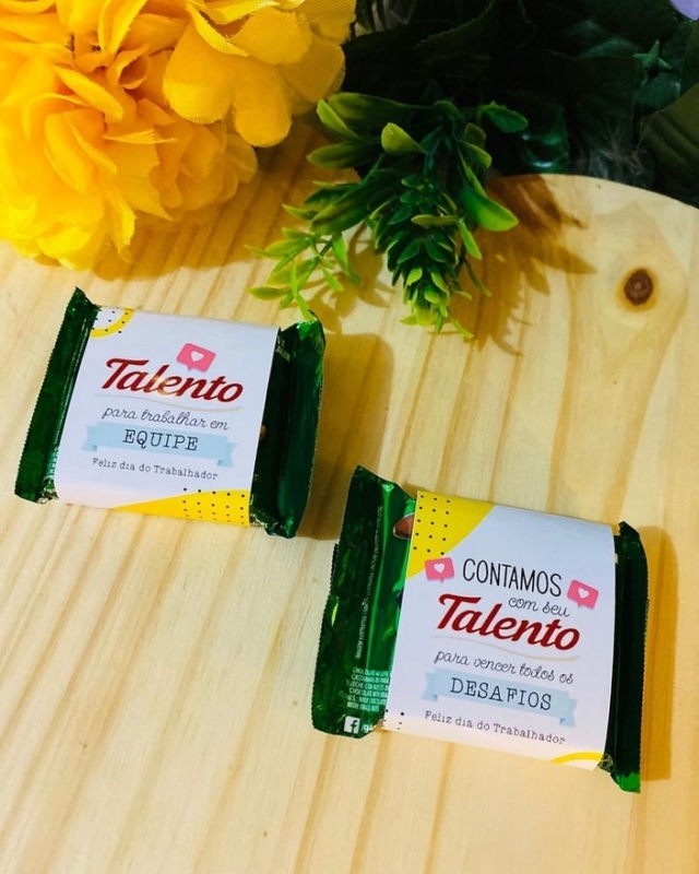 14 lembrancinha com chocolate dia do trabalhador @zara papelariapersonalizada 14 lembrancinha com chocolate dia do trabalhador @zara papelariapersonalizada