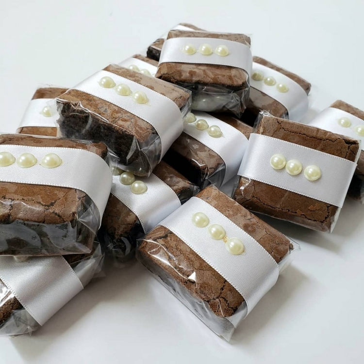 5 lembrancinha doce brownie recheado casamento @toquededocefestas 5 lembrancinha doce brownie recheado casamento @toquededocefestas