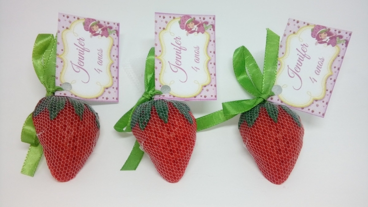 8 lembrancinha Moranguinho artesanal Bolhas de Aroma Elo7 8 lembrancinha Moranguinho artesanal Bolhas de Aroma Elo7